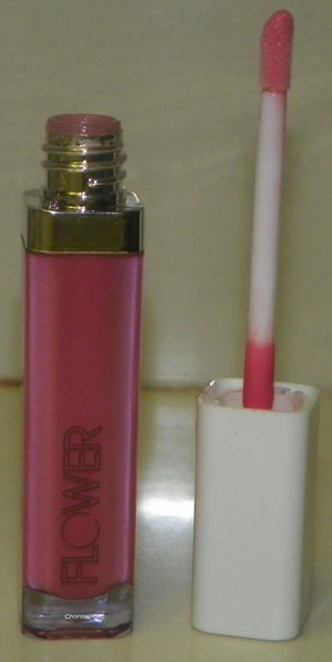 A beautiful, non sticky lip gloss from Flower by Drew Barrymore.