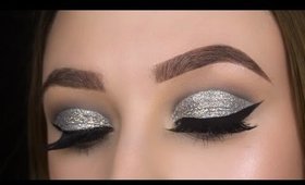 Holographic Glitter Cut Crease // Prom Makeup Tutorial 2017