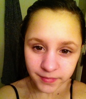 No makeup, just got out of the shower. I'm sick, so ignore my bad skin. Ugh, I hate my eyebrows. :/