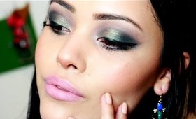 Green smokey eyes