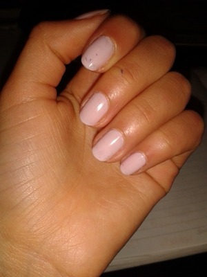 my nails are more round now!  I love this soft pink natural colour! 