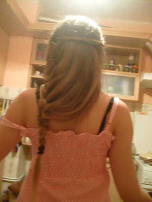 Falling fishtail braid - back. 

Hey guys, do you like itt ^_^  I'm so proud of it, I dont know I just like the effect. Like & Comment. :)