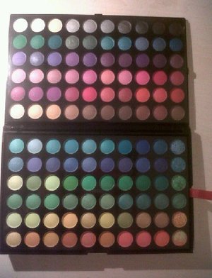 My 120 Make-up Palette from Mac <3