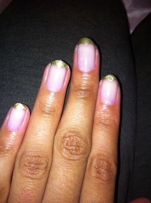 Check out my designs at www.dreamnaildesigns.wordpress.com

