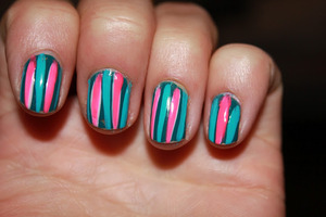 I used: 
- L'Oréal Color Riche Le Vernis - Colour 613 
- Nail art stripers from the brand MAX