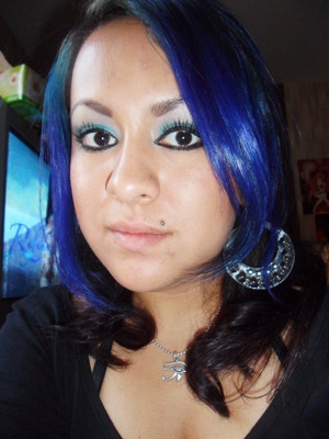 trying to match my eye make up with my blue hair!!