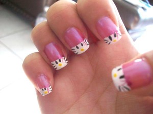 Hello Kitty Fingertips