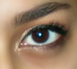 eye  makeup, bad quality :(