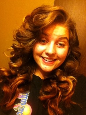 Used a Revlon curling wand, took about 30 minutes.