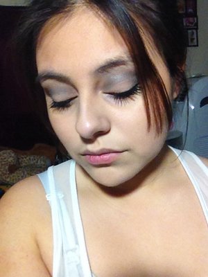 MakeUp of the day ... White , Black , Gold (: