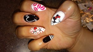 young nails. hand drown art. besides the kiss is they were a stamp... fallow in on instagram bombshellnails1
like my Facebook page 
Licensed Cosmetologist, Located at The Hair Studio...
I work by appointment only
Tuesday - Saturday 
Please call or text me 9324195
Full sets $25 with art 
Rhinestones and 3D are extra 
Instagram:Bombshellnails1
Like my Facebook page 

https://m.facebook.com/bombshellnails1
