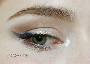 Navy blue and gold liner
