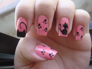 Macavaty, macavaty.. cat nails! :) 