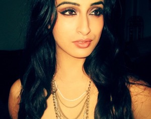Decided to do a look closer to my actual appearance as oppose to my previous look lol. Goddess, Queen, Cleopatra makeup. 