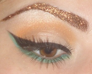 Not my photo.. found it online:) but is a great spring eye makeup.