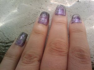 purple gradient manicure