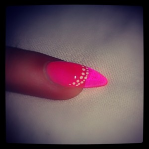 Pinky transparent Uv-gel color, white dots! awesome design