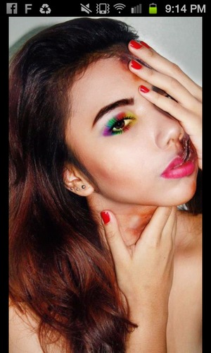 rainbow eyes detail