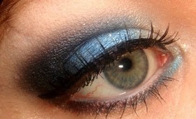 Silver Blue Smoky Eyes - Alice In Wonderland Inspired Makeup!