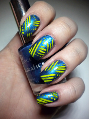 http://​missbeautyaddict.blogspot.c​om/2012/03/​31-day-challenge-stripes-na​ils.html