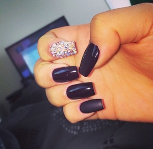 Matte and Crystals @dazzlingdreamnails 