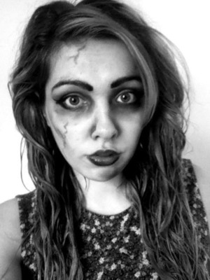 I wanted to create a kind of simple zombie look that people could use if they were running late for a Halloween party! 