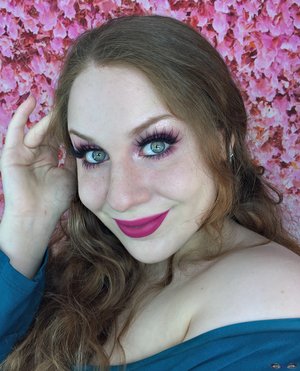 Your Lillee is back!!
http://theyeballqueen.blogspot.com/2017/04/iridescent-springy-purple-makeup-look.html