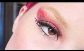 Catching Fire: The Girl On Fire inspired makeup tutorial.