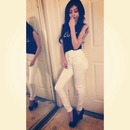White high waisted jeans 