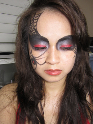 The Black Widow.
(Recreation of Julia's aka Misschievous Spider Queen). Find the tutorial here: http://www.youtube.com/watch?v=KRdodQr-umo