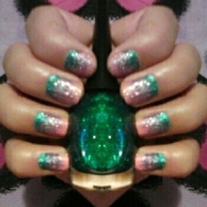 Glitter nails!