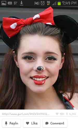 minnie mouse face paint for halloween