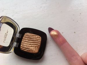 Beautiful Gold Eyeshadow, L'oreal Lumiere in 500.