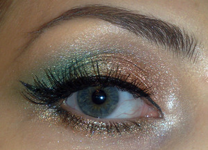 http://www.staceymakeup.com/2011/09/feminine-make-up.html