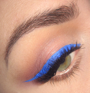 Here is the tutorial for this look : http://www.youtube.com/watch?v=74kCQ2Mx-Ic&feature=youtu.be