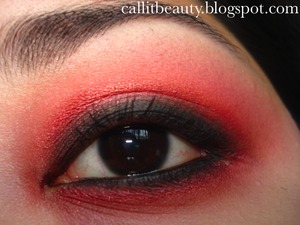 I challenged myself to use red eyeshadow and came up with this look.