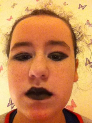 Amazing makeup try it to see if you fancy being a goth