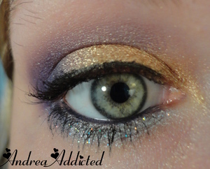 This is the third in my NHL inspired eye looks, Buffalo Sabres.  The team colors are: navy, gold, aluminum silver, and white.  I decided to add glitter to this one!