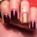 Gold Accent Nail
