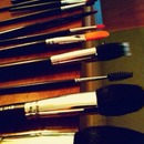 beauty school brushes <3