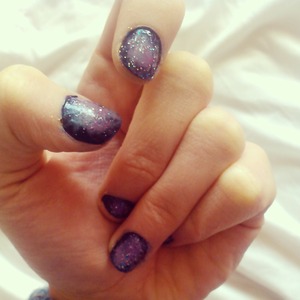 easy to create galaxy nails