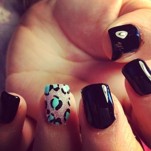 Hii Guys, I do this With m'y Nails!!! Do you like! To see more pictures add me on FacebooK: Beautyful Nails Linda