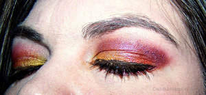 Close up view of my Tropical Sunrise look.