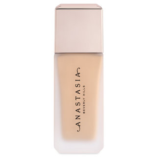 Anastasia Beverly Hills Impeccable Blurring Second Skin Matte Foundation 2.5W