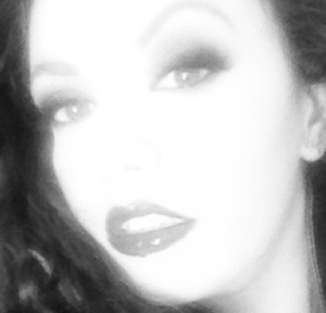 We had to do a "vampire" look at work during 10 days of halloween.....so off course I went with 20's silent screen vamp.