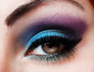Hey guys, Lately, I'm working with new makeup looks and this one was my favorite of this week! Hope you like this and please, give me a comment with your opinion! Thank you so much <3