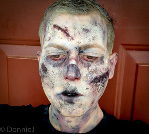 Just another fun zombie look.