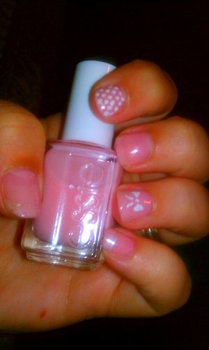 Girly Inspired Nail Art- Seche Vite Base/Top Coat, 3 Coats of Essie Petal Pink, Julep Kate for nail art. 