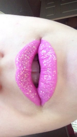 Jeffree star velour liquid lipstick in queen supreme with NYX white loose glitter on top
