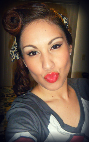 Saw a video last night that Iris (ILoveGerarardo) on youtube posted on FB. Had to try it since it looked super easy and cute.  I am wearing Candy Apple Lip Butter from Revlon.